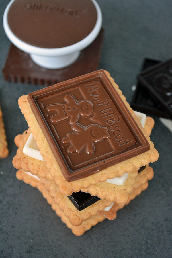 Teegebäck mit Schokoladenaufsatz - Der Kuchenbäcker