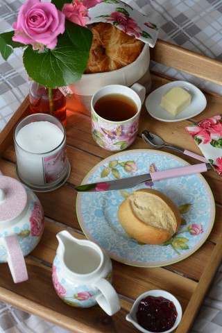 Frühstück im Bett Rose Cottage 9