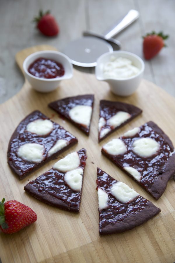 Rezept für süße Schokoladen Pizza - selbstgemacht