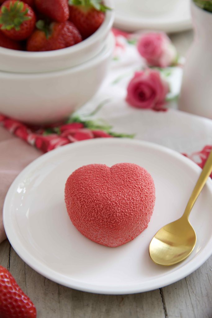 Erdbeer Panna Cotta - ein leckeres Sahne Dessert mit frischen Erdbeeren