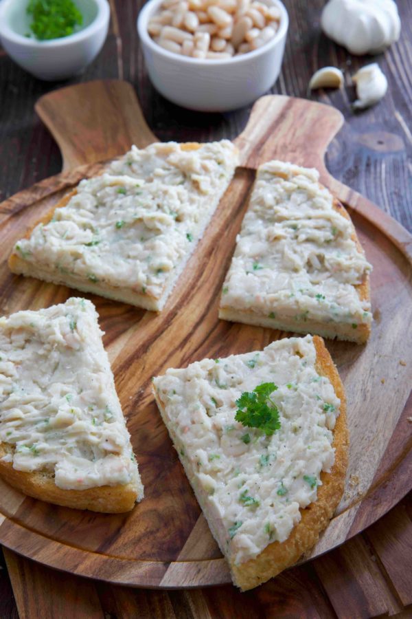 Bruschetta mit Cannellini Bohnen - eine leckere Vorspeise