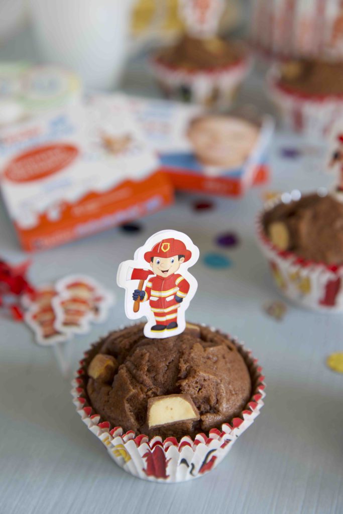 Muffins mit Ferrero kinder Schokolade