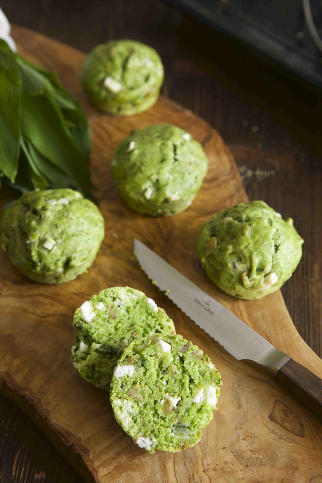 Rezept für Herzhafte Bärlauch Muffins mit Schafskäse und Walnüssen
